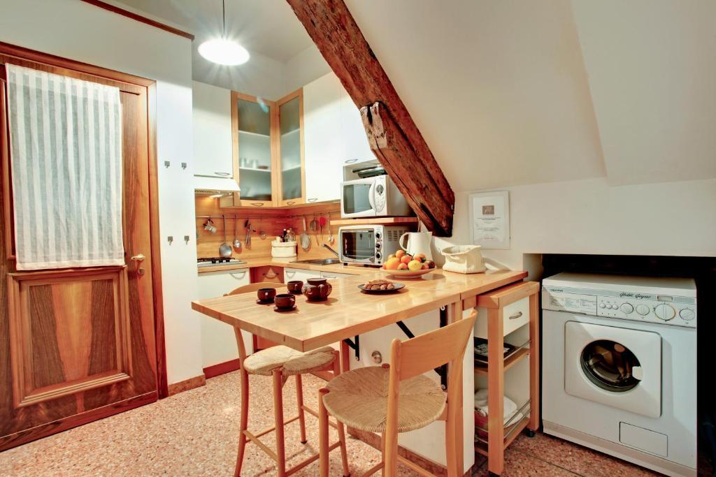 Ca' Cortigiane Suite Venecia Habitación foto